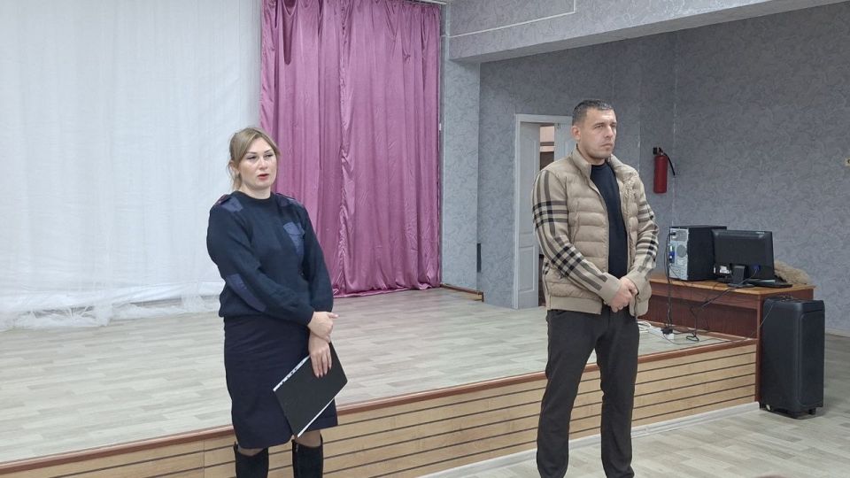 Школьникам из поселка Поречье провели профилактическую лекцию Школьникам из поселка Поречье провели профилактическую лекцию