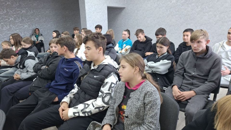 Школьникам из поселка Поречье провели профилактическую лекцию Школьникам из поселка Поречье провели профилактическую лекцию