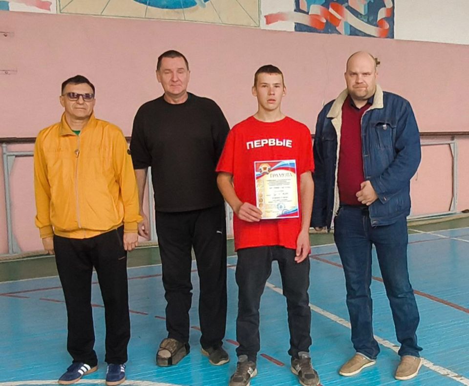 Ко дню казачества в Лутугинском колледже прошло физкультурное мероприятие Ко дню казачества в Лутугинском колледже прошло физкультурное мероприятие