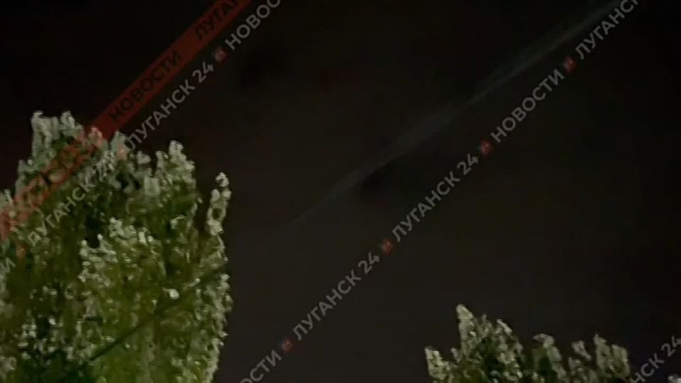 В небе над Луганском заметили беспилотник