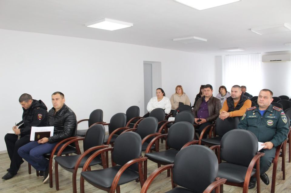 Юлия Кожухарь: Сегодня провела заседание антитеррористической комиссии Новопсковского муниципального округа Луганской Народной Республики Юлия Кожухарь: Сегодня провела заседание антитеррористической комиссии Новопсковского муниципального округа Луганской Народной Республики