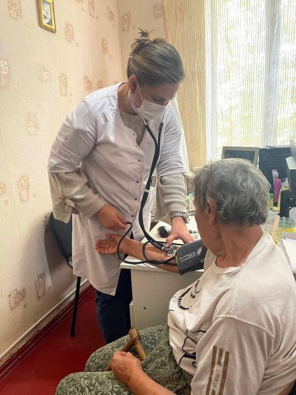В Лотиковской амбулатории состоялся выездной прием врача-терапевта Славяносербской центральной районной больницы