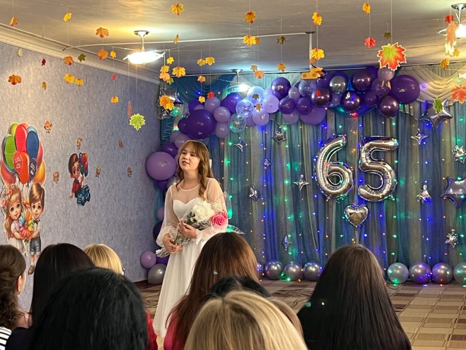 16 октября Петровский ясли-сад №2 «Аист» отметил свой 65-летний юбилей 16 октября Петровский ясли-сад №2 «Аист» отметил свой 65-летний юбилей