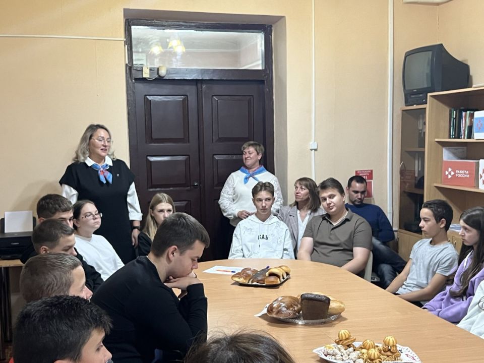 16 октября, при территориальном отделении ГКУ «Республиканский центр занятости населения» состоялось очередное заседание молодежного клуба «PROFF_ориентир» на тему «PRO хлеб и не только» приуроченное Всемирному дню хлеба и... 16 октября, при территориальном отделении ГКУ «Республиканский центр занятости населения» состоялось очередное заседание молодежного клуба «PROFF_ориентир» на тему «PRO хлеб и не только» приуроченное Всемирному дню хлеба и...