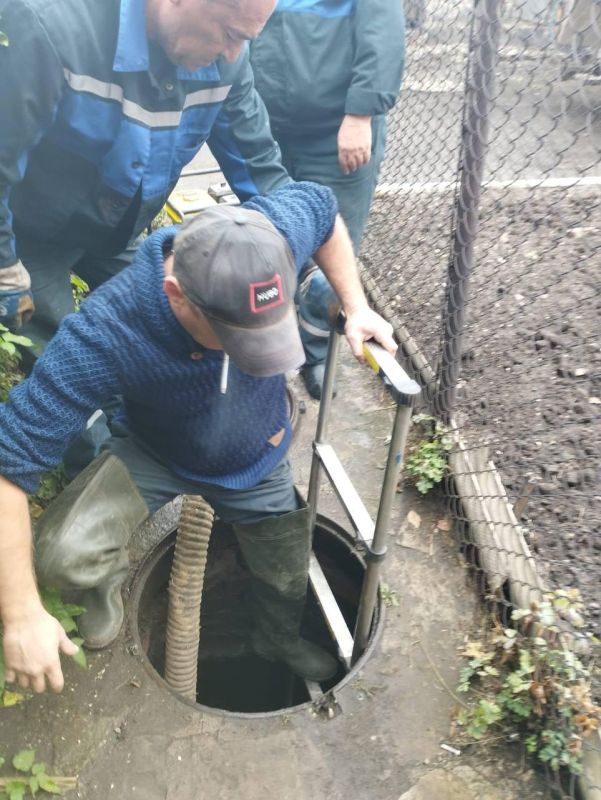 Ульяновцы продолжают приводить в порядок канализационную систему в Лутугинском муниципальном округе Ульяновцы продолжают приводить в порядок канализационную систему в Лутугинском муниципальном округе