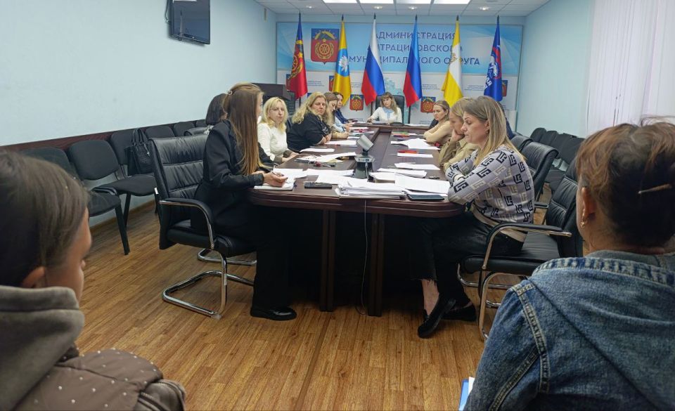 В Администрации состоялось очередное заседание комиссии по делам несовершеннолетних и защите их прав, на котором рассмотрено 14 административных дел, из них: В Администрации состоялось очередное заседание комиссии по делам несовершеннолетних и защите их прав, на котором рассмотрено 14 административных дел, из них: