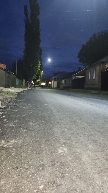 Новый асфальт появился на 3 улицах Каменнобродского района