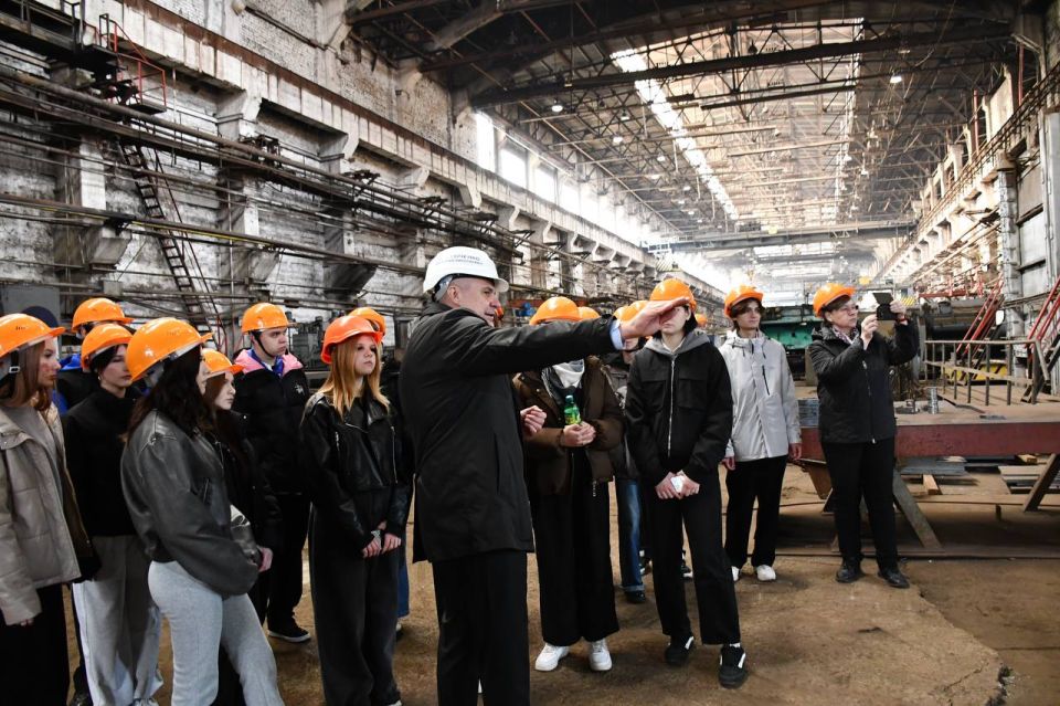 Константин Бутримов: НА МАШИНОСТРОИТЕЛЬНЫХ ПРЕДПРИЯТИЯХ ЛУГАНСКА «НЕДЕЛЯ БЕЗ ТУРНИКЕТОВ» ОТКРЫТА! Константин Бутримов: НА МАШИНОСТРОИТЕЛЬНЫХ ПРЕДПРИЯТИЯХ ЛУГАНСКА «НЕДЕЛЯ БЕЗ ТУРНИКЕТОВ» ОТКРЫТА!