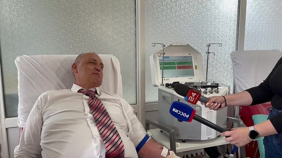 В рамках эстафеты «Огонь жизни»: Заместитель министра здравоохранения ЛНР призывает жителей вступить в Федеральный регистр