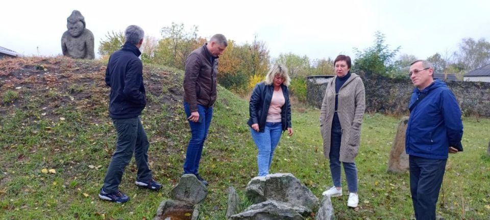 Депутат Тамбовской областной Думы побывал в музее Смоляниново в ходе рабочего визита в Новоайдарский округ Депутат Тамбовской областной Думы побывал в музее Смоляниново в ходе рабочего визита в Новоайдарский округ
