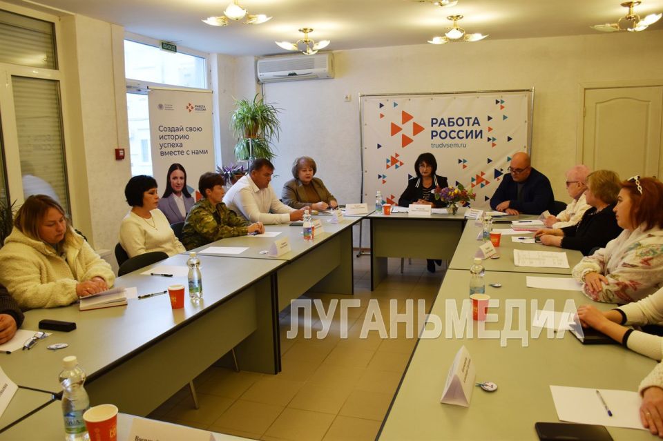 Клуб для участников СВО и членов их семей открыли в Красном Луче Клуб для участников СВО и членов их семей открыли в Красном Луче