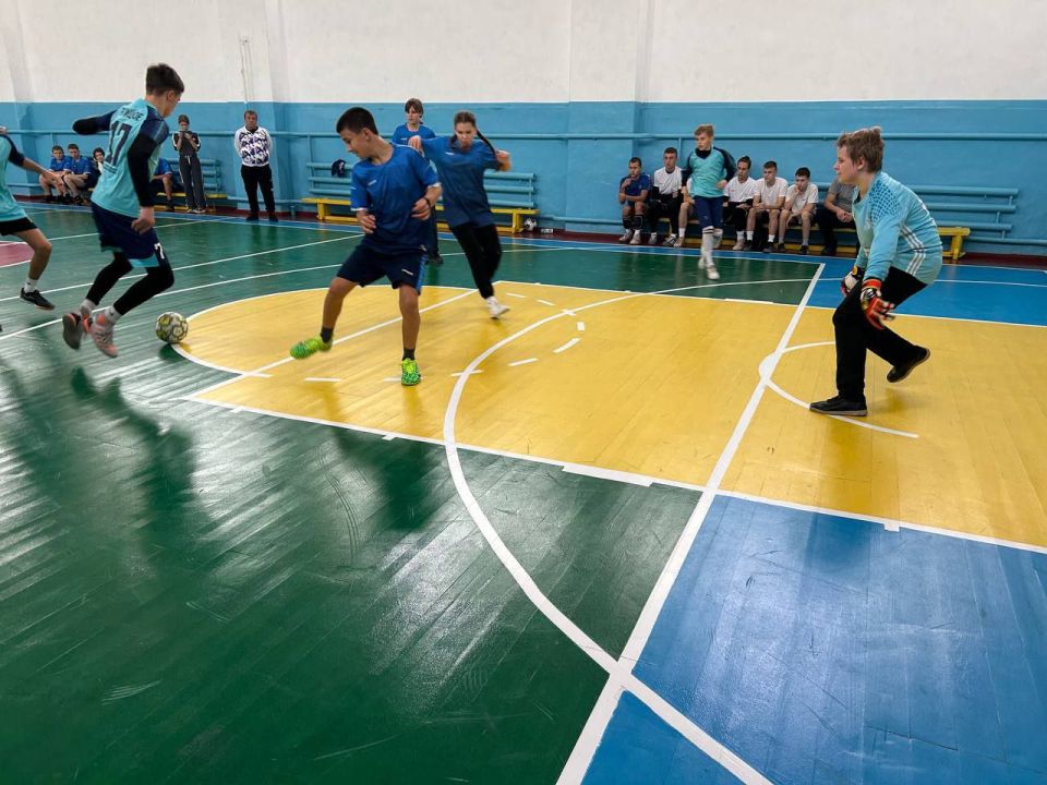 В Троицком муниципальном округе состоялся муниципальный этап соревнований по футзалу на Кубок Главы Луганской Народной Республики среди юношей старшей возрастной группы. В Троицком муниципальном округе состоялся муниципальный этап соревнований по футзалу на Кубок Главы Луганской Народной Республики среди юношей старшей возрастной группы.