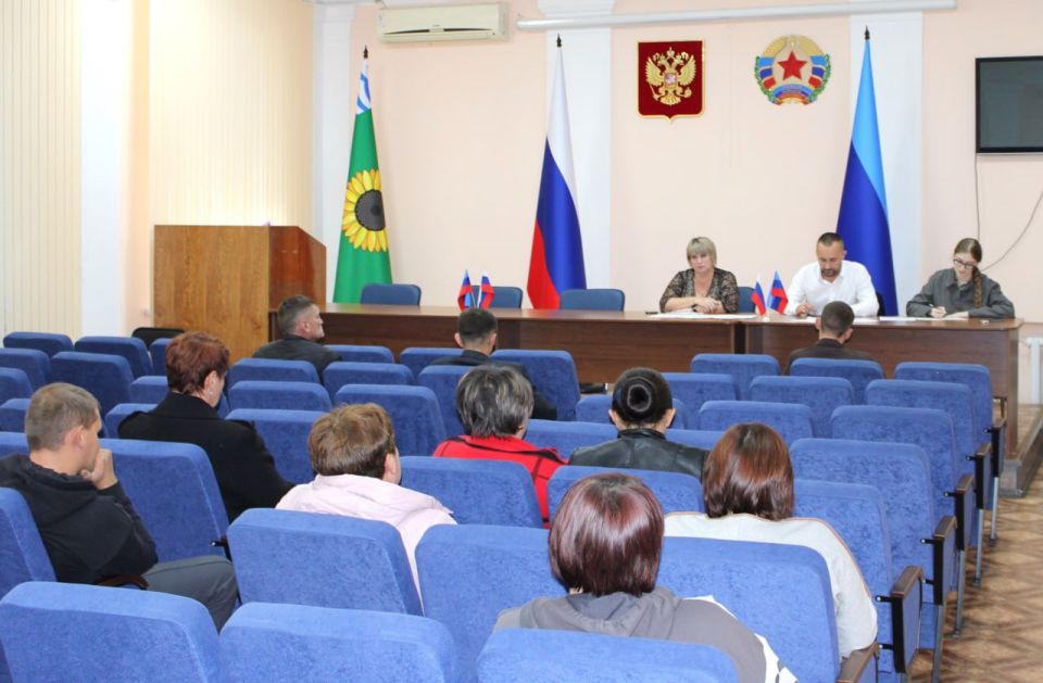 В зале заседаний Администрации состоялось XXXV заседание I созыва Совета муниципального округа муниципального образования Белокуракинский муниципальный округ Луганской Народной Республики В зале заседаний Администрации состоялось XXXV заседание I созыва Совета муниципального округа муниципального образования Белокуракинский муниципальный округ Луганской Народной Республики