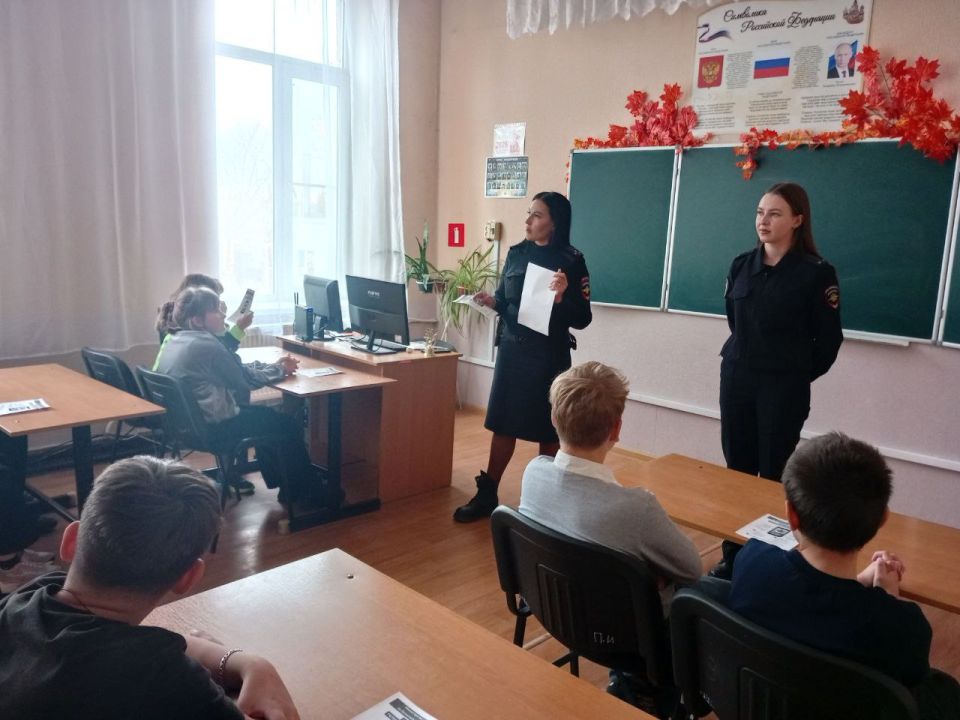 Самсоновские школьники узнали о правовой ответственности Самсоновские школьники узнали о правовой ответственности