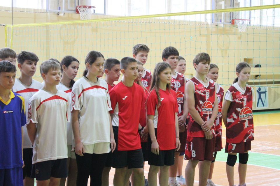 Сегодня в спортивном зале Перевальской спортивной школы прошел муниципальный этап Всероссийского фестиваля детского дворового волейбола 4х4 Сегодня в спортивном зале Перевальской спортивной школы прошел муниципальный этап Всероссийского фестиваля детского дворового волейбола 4х4