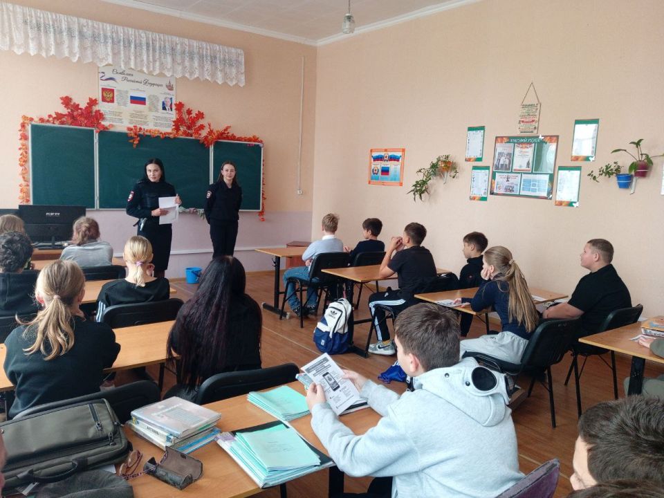 Самсоновские школьники узнали о правовой ответственности Самсоновские школьники узнали о правовой ответственности