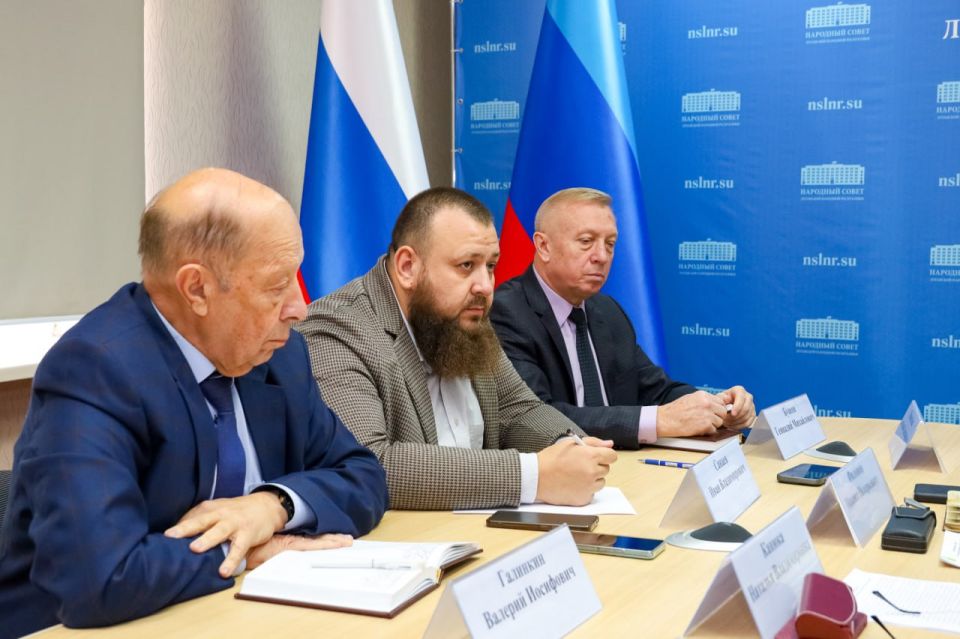В Социальном комитете обсудили вопросы трудоустройства ветеранов СВО В Социальном комитете обсудили вопросы трудоустройства ветеранов СВО
