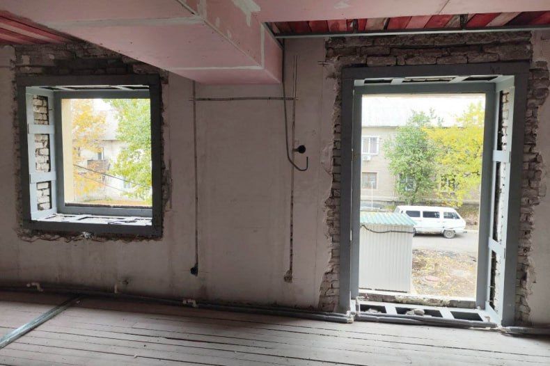 Зам. Министра строительства и ЖКХ Красноярского края проводит инспектирование ремонтируемых шефом-регионом объектов Зам. Министра строительства и ЖКХ Красноярского края проводит инспектирование ремонтируемых шефом-регионом объектов