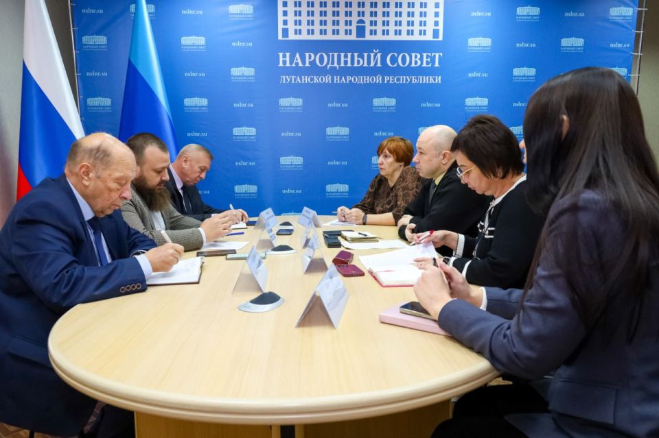 В Социальном комитете обсудили вопросы трудоустройства ветеранов СВО В Социальном комитете обсудили вопросы трудоустройства ветеранов СВО