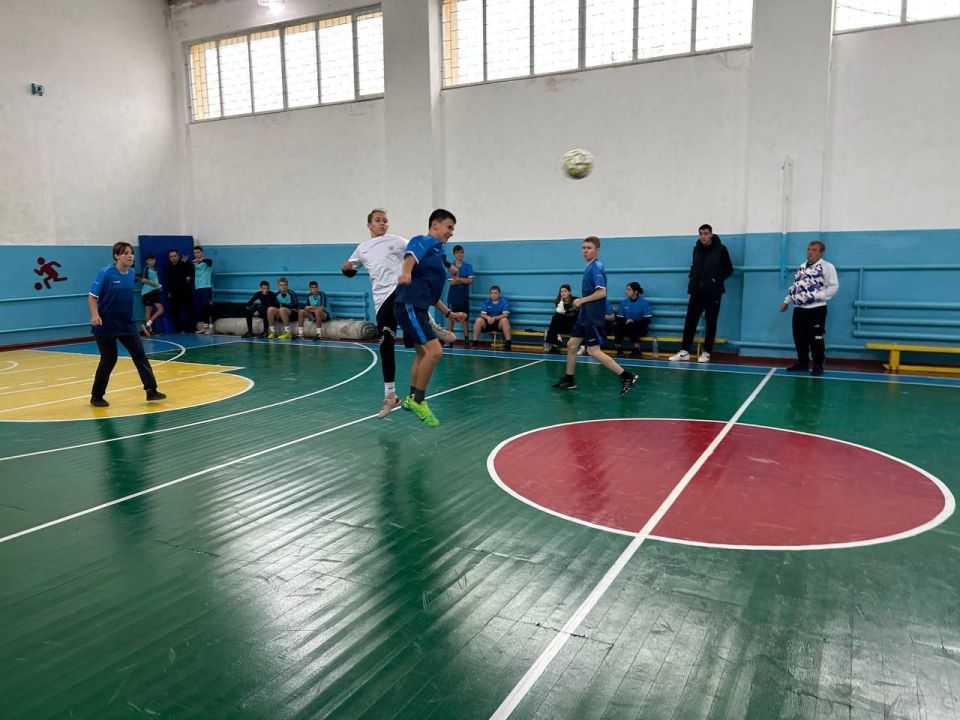 В Троицком муниципальном округе состоялся муниципальный этап соревнований по футзалу на Кубок Главы Луганской Народной Республики среди юношей старшей возрастной группы. В Троицком муниципальном округе состоялся муниципальный этап соревнований по футзалу на Кубок Главы Луганской Народной Республики среди юношей старшей возрастной группы.