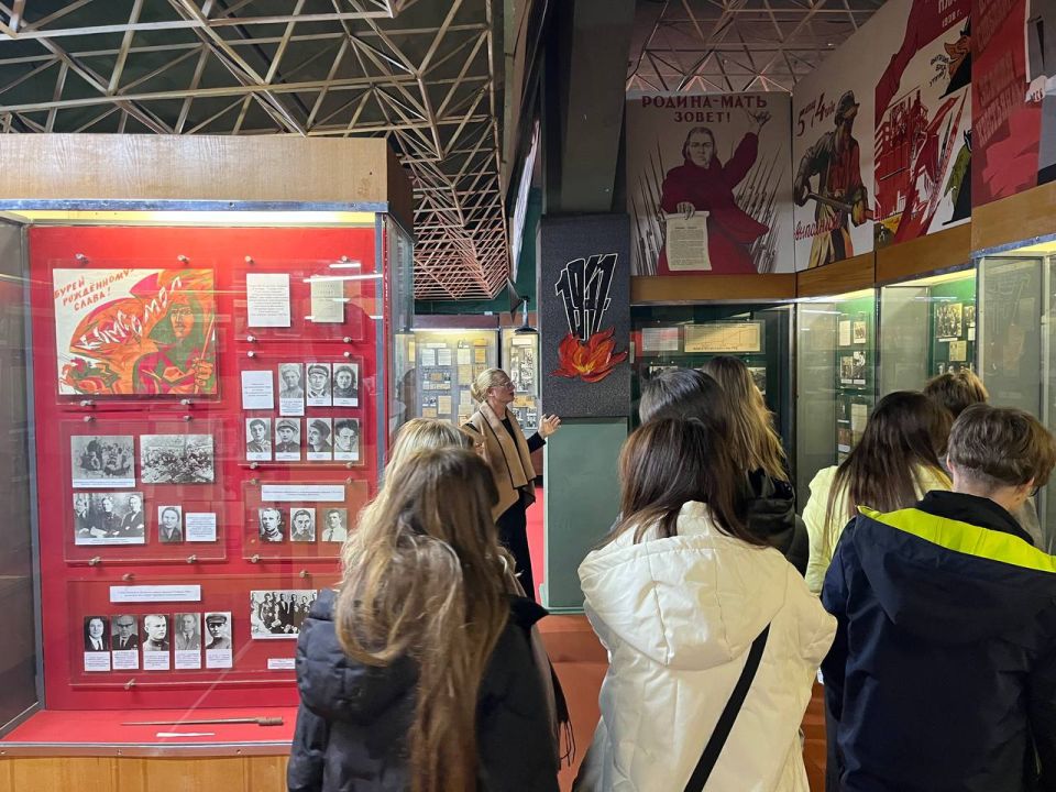 В Луганске продолжается «Неделя без турникетов»! В Луганске продолжается «Неделя без турникетов»!