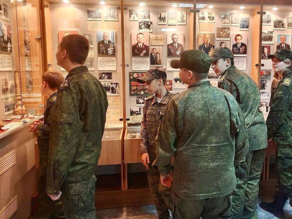 111111Для первомайских школьников провели экскурсию в музее Культурного центра МВД по Луганской Народной Республике 111111Для первомайских школьников провели экскурсию в музее Культурного центра МВД по Луганской Народной Республике