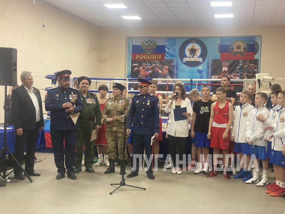 В Меловском зале бокса «Звезда» стартовал республиканский турнир памяти героев В Меловском зале бокса «Звезда» стартовал республиканский турнир памяти героев