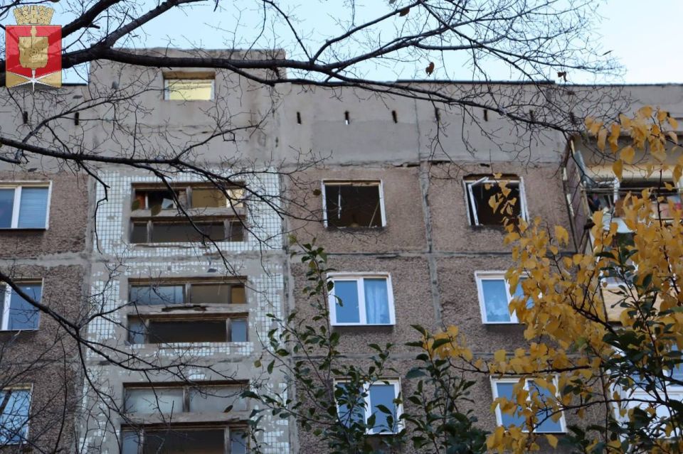 В Алчевске эксперты приступили к обследованию дома, по предварительным данным, пострадавшего от взрыва газа В Алчевске эксперты приступили к обследованию дома, по предварительным данным, пострадавшего от взрыва газа