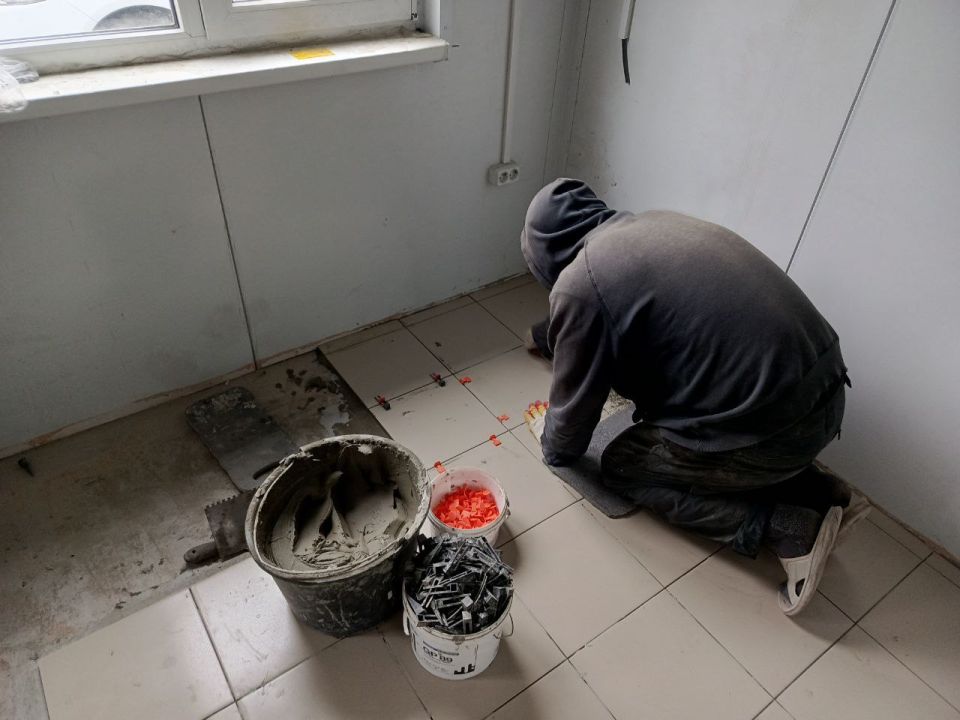 На территории поселка городского типа Новодарьевка продолжаются работы по строительству модульного фельдшерско-акушерского пункта в рамках национального проекта «Здравоохранение» На территории поселка городского типа Новодарьевка продолжаются работы по строительству модульного фельдшерско-акушерского пункта в рамках национального проекта «Здравоохранение»