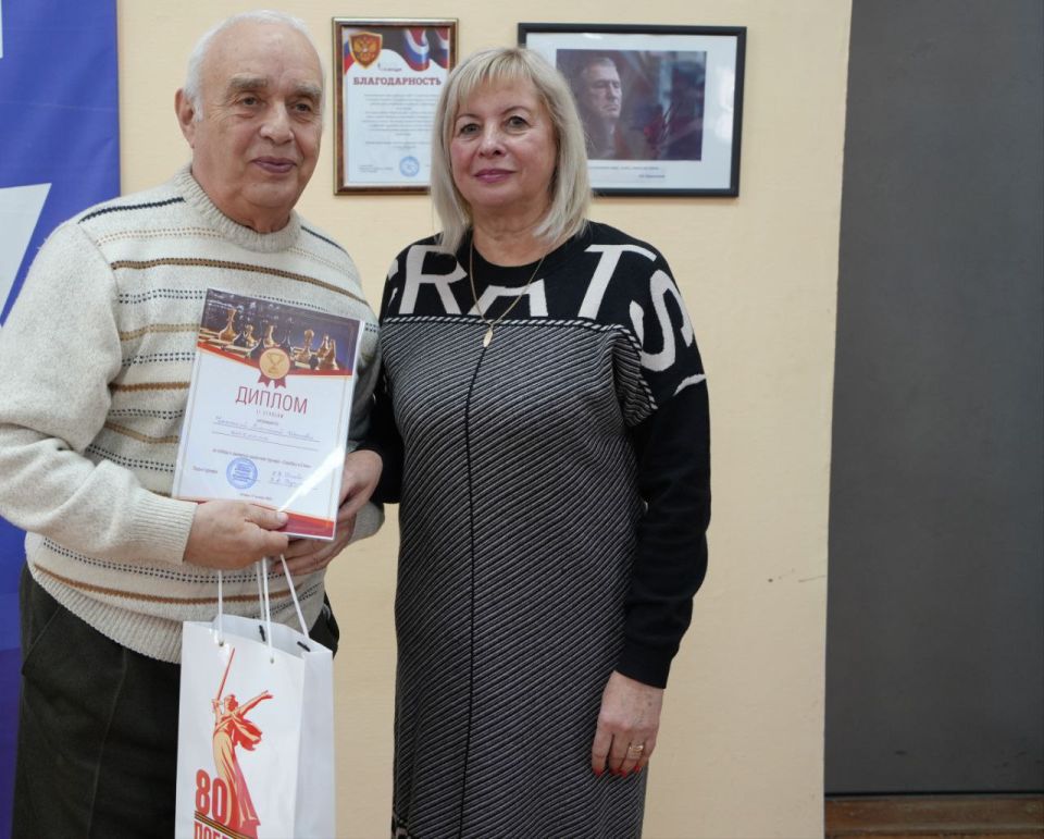 Турнир по шахматам и шашкам «Время побеждать!» провели в Алчевске Турнир по шахматам и шашкам «Время побеждать!» провели в Алчевске