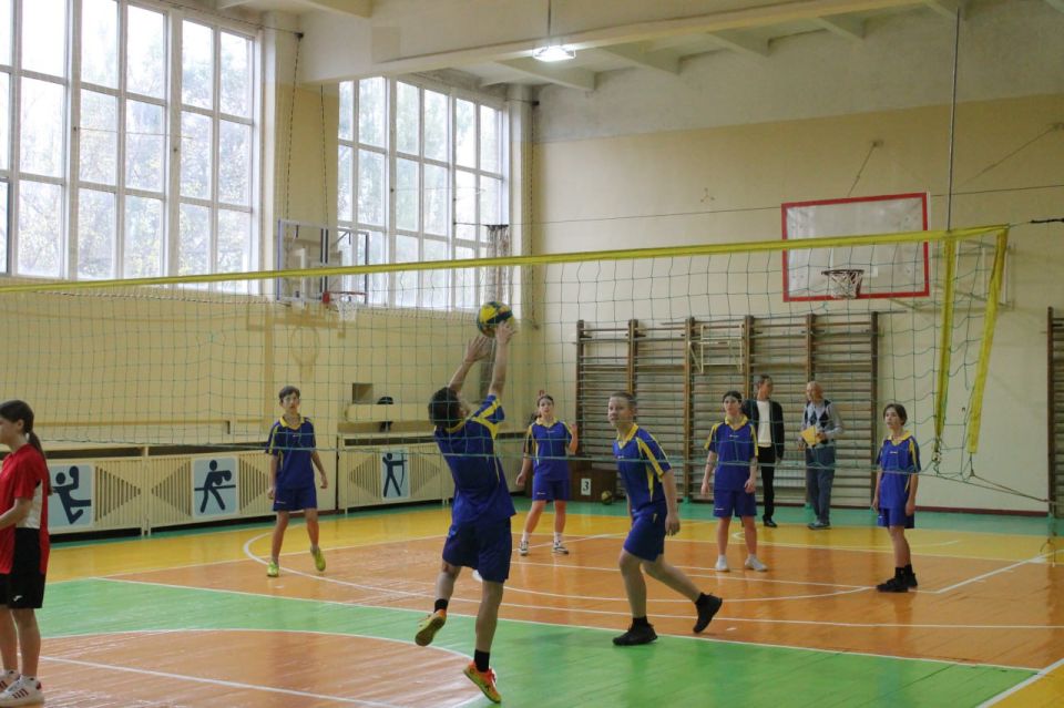 Сегодня в спортивном зале Перевальской спортивной школы прошел муниципальный этап Всероссийского фестиваля детского дворового волейбола 4х4 Сегодня в спортивном зале Перевальской спортивной школы прошел муниципальный этап Всероссийского фестиваля детского дворового волейбола 4х4