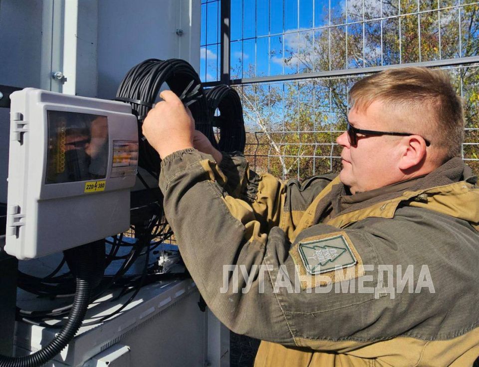 Инженер связи получил благодарность от наших защитников