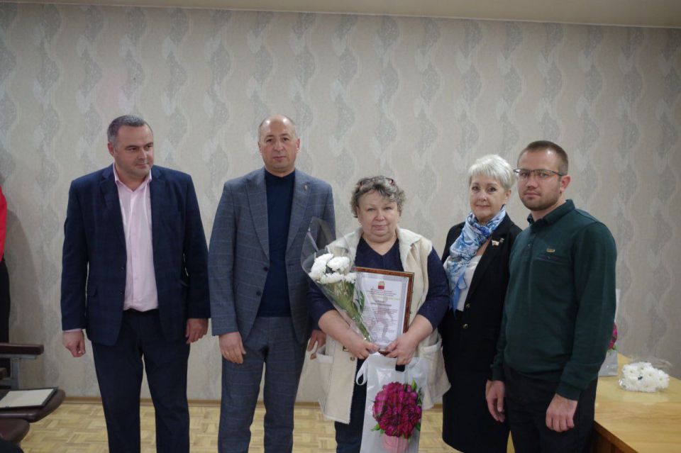 Сергей Крамаренко: В канун профессионального праздника поздравил работников Славяносербского автодора с их профессиональным праздником, Днём работника дорожного хозяйства, выразив искреннюю благодарность всем сотрудникам за... Сергей Крамаренко: В канун профессионального праздника поздравил работников Славяносербского автодора с их профессиональным праздником, Днём работника дорожного хозяйства, выразив искреннюю благодарность всем сотрудникам за...