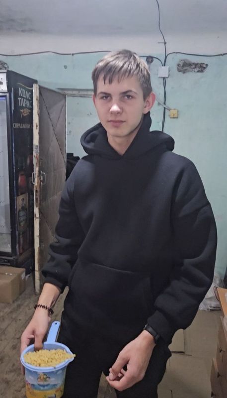 Сегодняшний день стал днём добрых дел для волонтёров Новоайдарской школы-интерната Сегодняшний день стал днём добрых дел для волонтёров Новоайдарской школы-интерната
