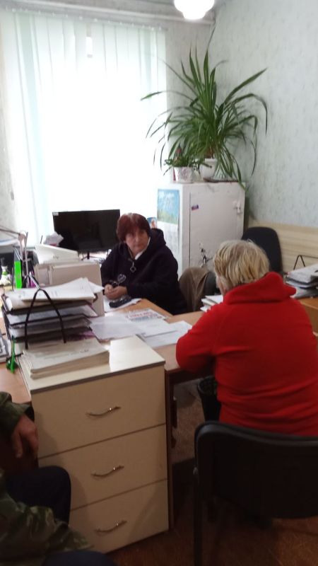 В течение минувшей недели сотрудники Валуйского отдела жизнеобеспечения проводили плановую работу по широкому спектру вопросов, оказывая поддержку жителям сел Валуйское, Макарово, Болотенное, Сизое и поселка Ольховое В течение минувшей недели сотрудники Валуйского отдела жизнеобеспечения проводили плановую работу по широкому спектру вопросов, оказывая поддержку жителям сел Валуйское, Макарово, Болотенное, Сизое и поселка Ольховое
