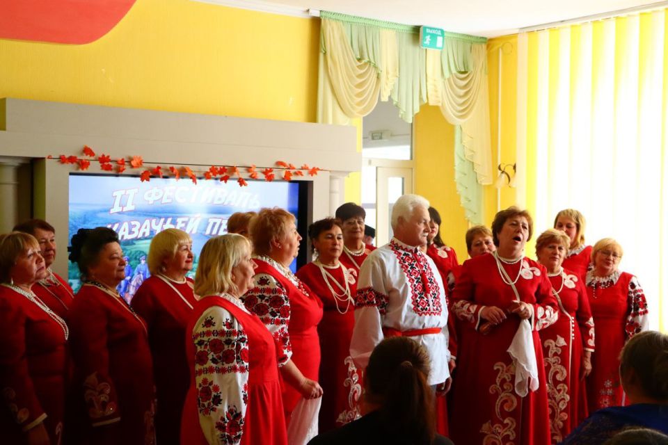 В Перевальске состоялся II фестиваль казачьей песни В Перевальске состоялся II фестиваль казачьей песни