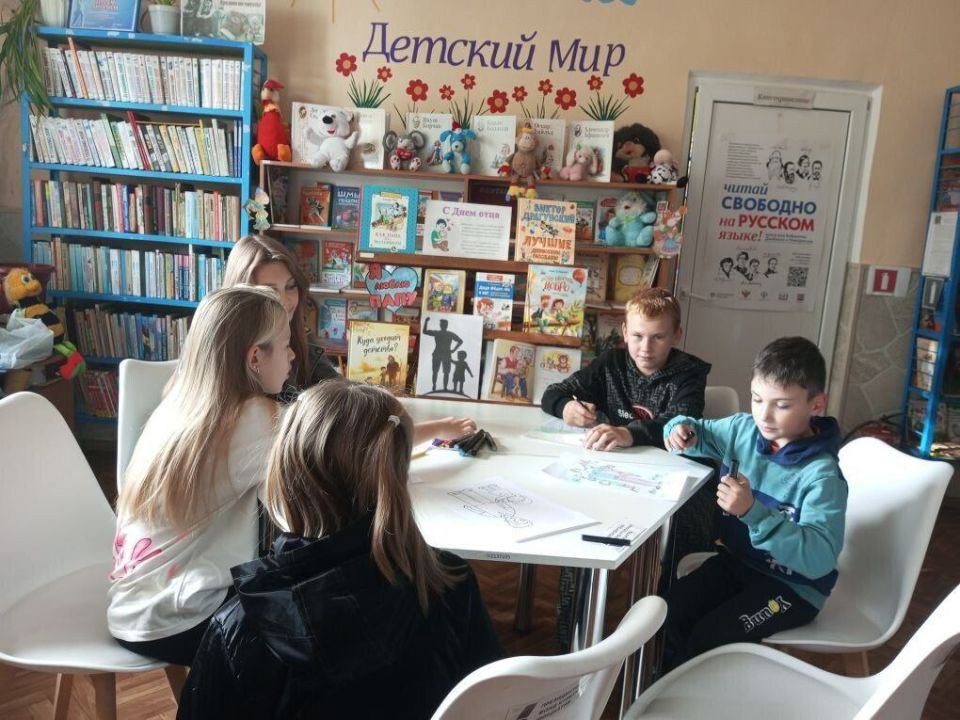 Конкурс рисунков «Мой папа лучше всех!» Конкурс рисунков «Мой папа лучше всех!»