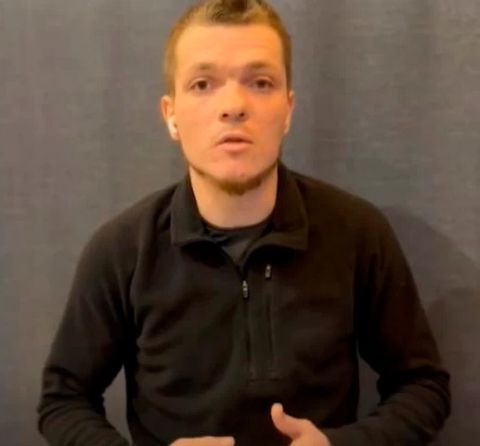 Александр Симонов: – Нельзя его по телевизору показывать, он в свитере в танке ездит