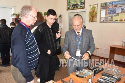 Единый день открытых дверей в образовательных кластерах СПО прошел в Стаханове