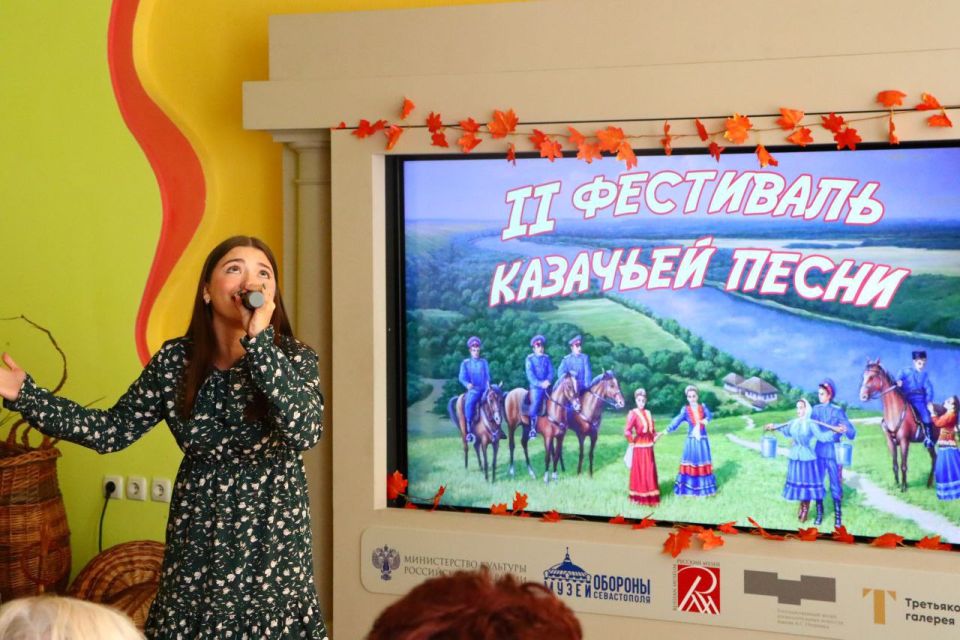 В Перевальске состоялся II фестиваль казачьей песни В Перевальске состоялся II фестиваль казачьей песни