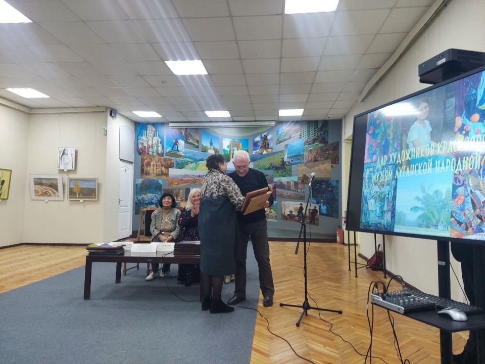 Представители ОП ЛНР приняли участие в патриотическом медиапроекте «#СВОяфлешка» в Красноярском крае Представители ОП ЛНР приняли участие в патриотическом медиапроекте «#СВОяфлешка» в Красноярском крае