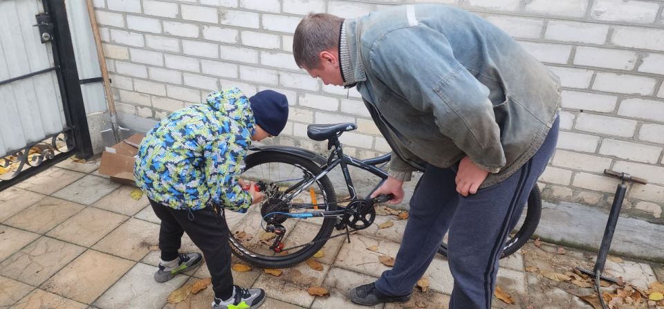 В Северодонецке, Стаханове и Лисичанске прошли мастер-классы в рамках акции «Гараж отца» В Северодонецке, Стаханове и Лисичанске прошли мастер-классы в рамках акции «Гараж отца»