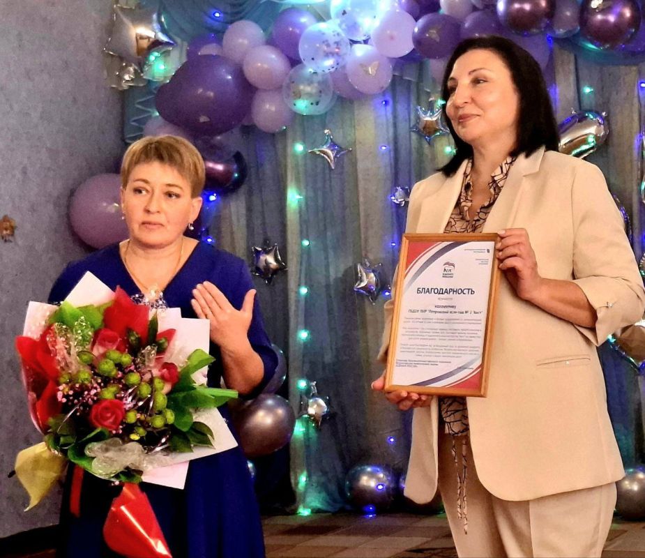 Петровскому детскому саду № 2 «Аист» исполнилось 65 лет Петровскому детскому саду № 2 «Аист» исполнилось 65 лет