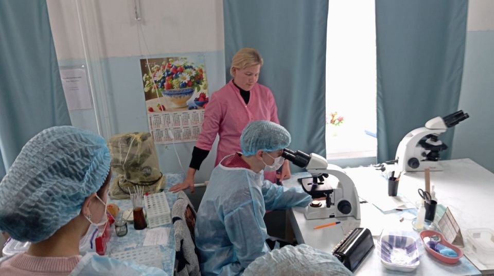 В рамках партийного проекта «Здоровое будущее» партийцы организовали для школьников профориентационную экскурсию и мастер-класс в ГБУЗ "Краснолучская центральная городская многопрофильная больница "Княгининская" ЛНР В рамках партийного проекта «Здоровое будущее» партийцы организовали для школьников профориентационную экскурсию и мастер-класс в ГБУЗ "Краснолучская центральная городская многопрофильная больница "Княгининская" ЛНР