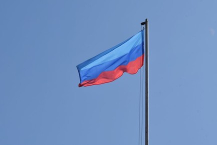 Армия России за сутки нанесла поражение объектам транспортной инфраструктуры и местам дислокации киевских боевиков в 143 районах, сообщили в Минобороны РФ
