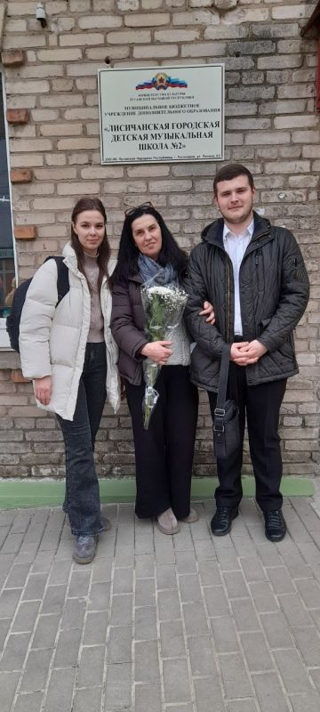 17 октября в МБУДО "ЛГДМШ №2" состоялся концерт классической музыки 17 октября в МБУДО "ЛГДМШ №2" состоялся концерт классической музыки