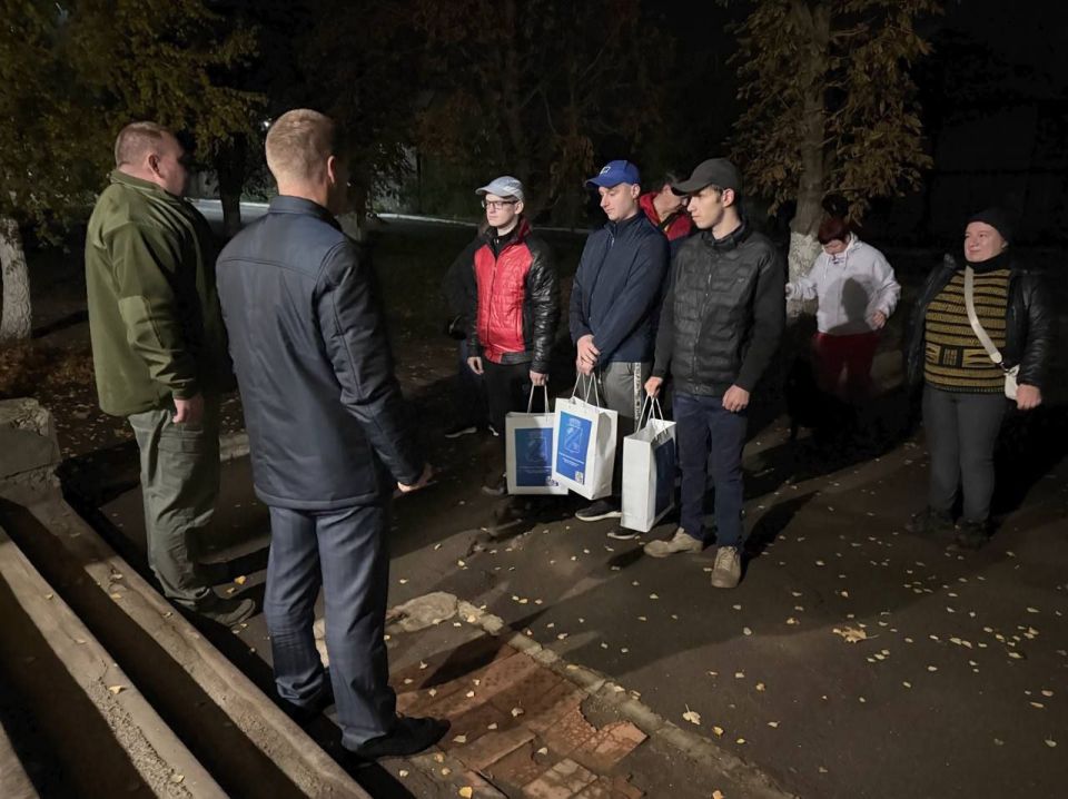 Сергей Колягин: Согласно Указу Главы Луганской Народной Республики с 1-го октября в нашем регионе, как и по территории всей страны, началась призывная кампания для граждан 1995–2007 годов рождения на военную службу в... Сергей Колягин: Согласно Указу Главы Луганской Народной Республики с 1-го октября в нашем регионе, как и по территории всей страны, началась призывная кампания для граждан 1995–2007 годов рождения на военную службу в...