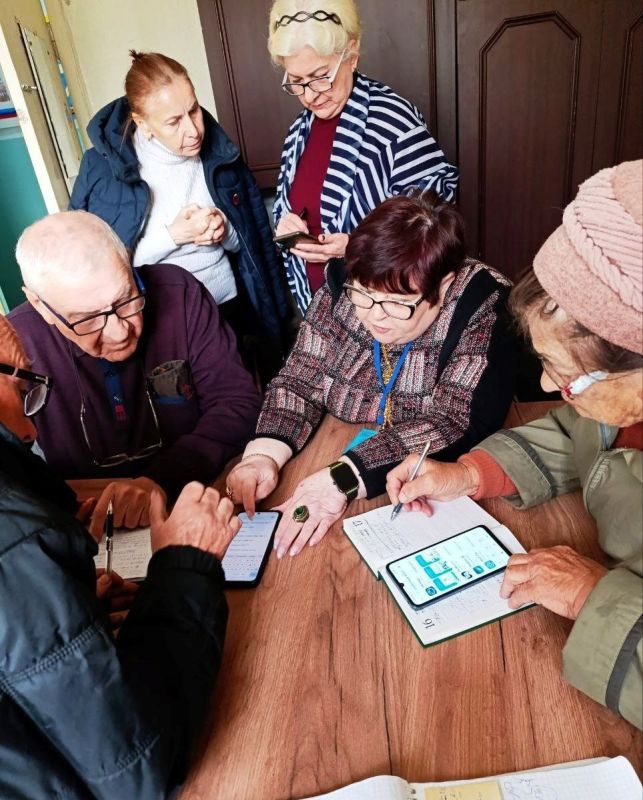 В Алчевске продолжается реализация проекта «Азбука Интернета для пенсионеров 2.0» В Алчевске продолжается реализация проекта «Азбука Интернета для пенсионеров 2.0»