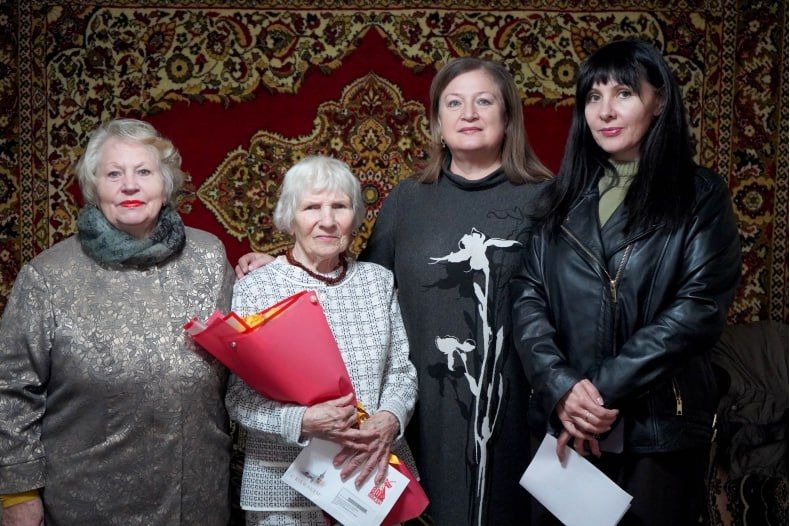 Свердловчанке в честь 90-летия вручили Президентское письмо с поздравлениями Свердловчанке в честь 90-летия вручили Президентское письмо с поздравлениями