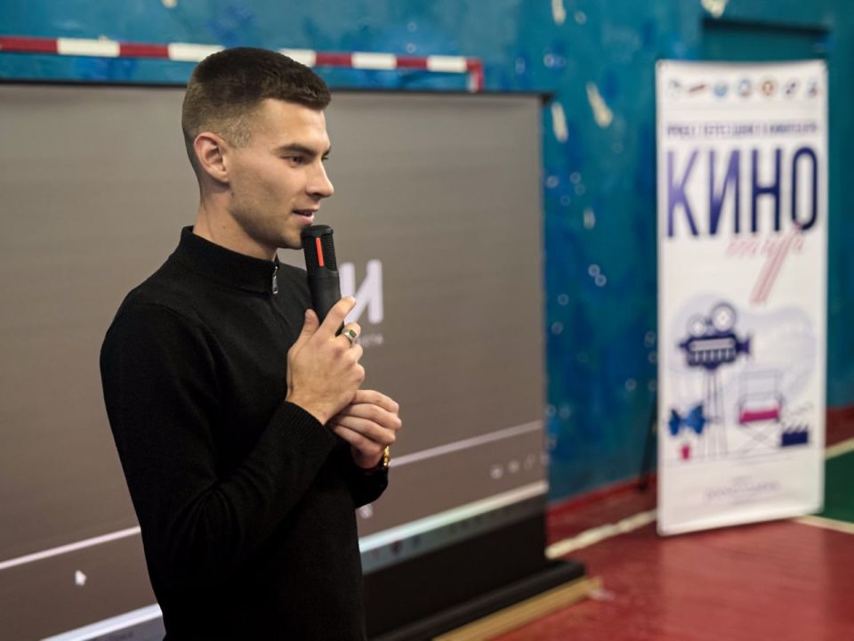 Константин Бутримов: Посёлки Антрацитовского м.о. продолжают встречать «КиноТУР»! Константин Бутримов: Посёлки Антрацитовского м.о. продолжают встречать «КиноТУР»!